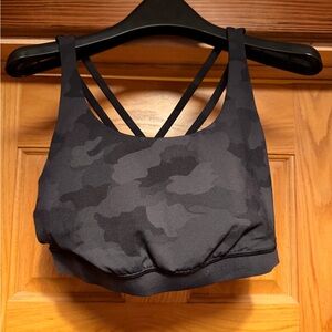 Lululemon Energy Bra Incognito Camo Black Size 10 Sport Bra Strappy Athleisure